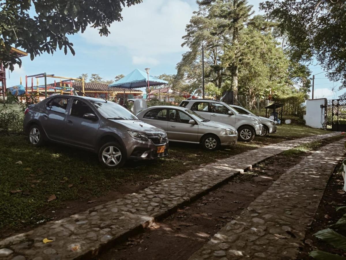 Ecohotel Alma Calarcá Zewnętrze zdjęcie